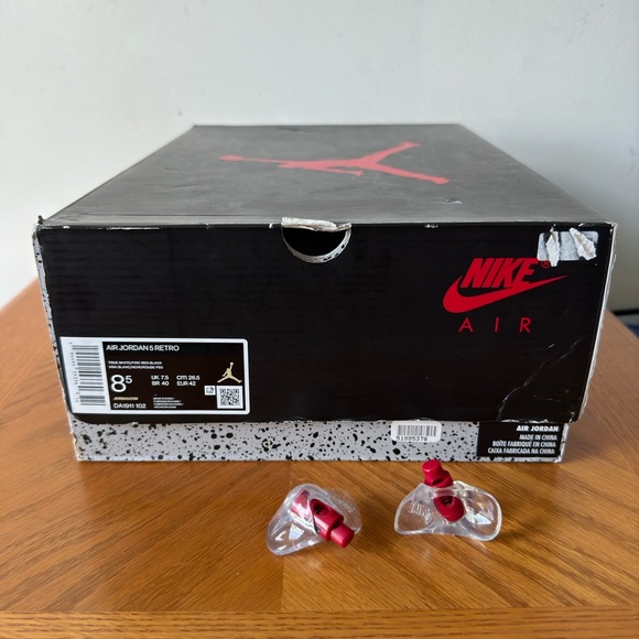 Air Jordan 5 Retro Fire Red 2020 - Picture 6 of 6